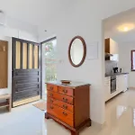 House Anka *