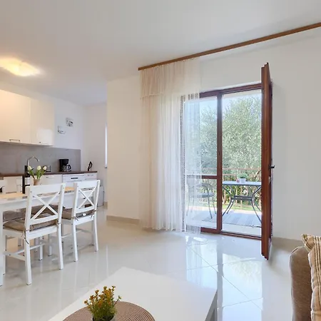 House Anka Medulin