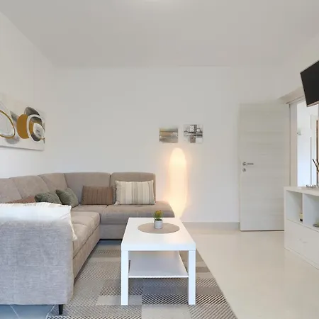 House Anka